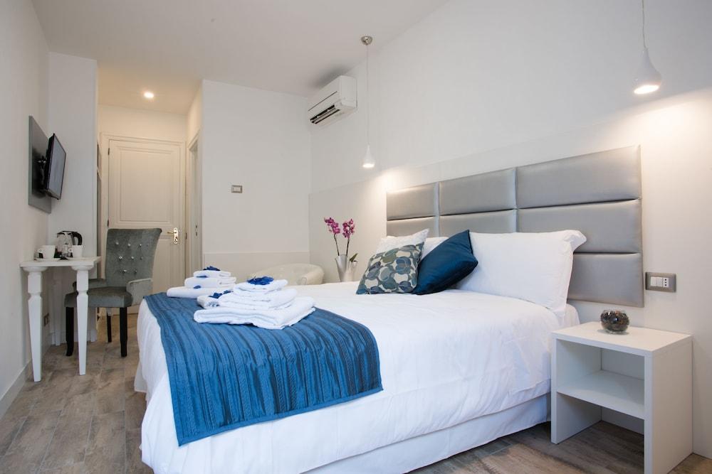 Spagna Ave Bed & Breakfast 3*